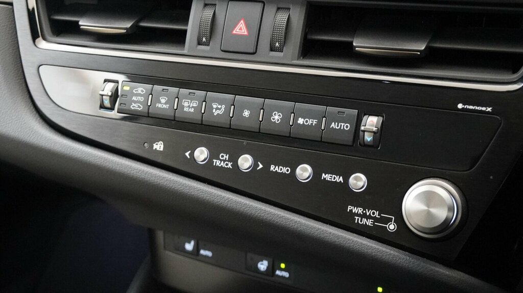 Lexus ES 2.5 300H Premium Edition Saloon Hybrid Blue #18