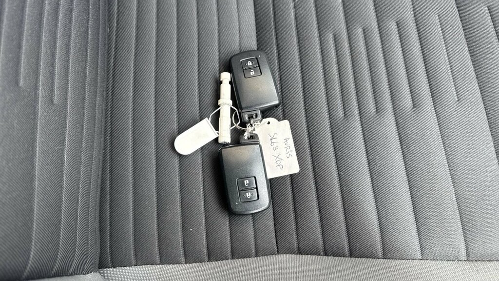 Toyota Auris 1.8 Hybrid Icon Tech Tss Cvt Grey #25