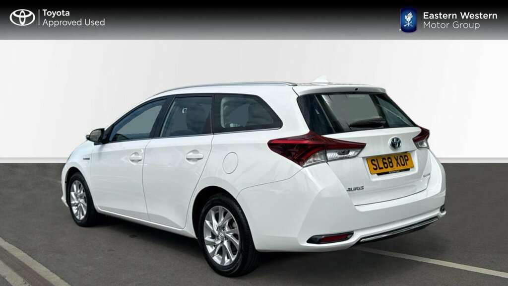 Toyota Auris 1.8 Vvt-h Icon Tech Touring Sports Cvt Euro 6 Ss White #4