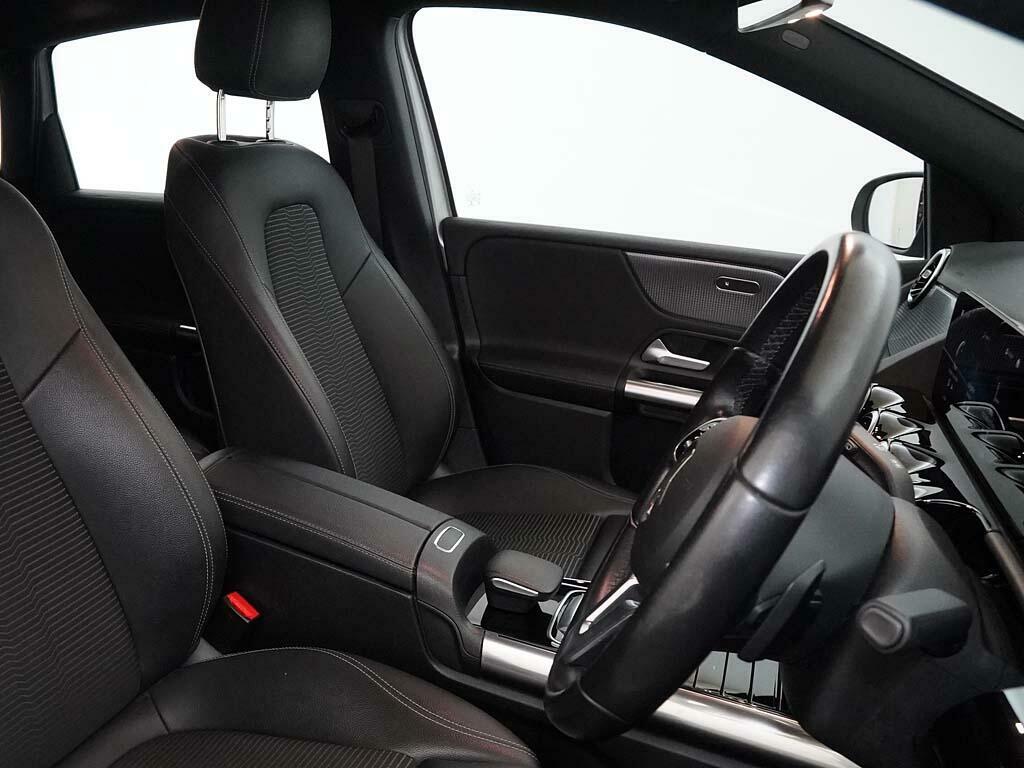 Mercedes-Benz B Class Mpv 1.3 B180 Sport 7G-dct Euro 6 Ss 20202 Black #16
