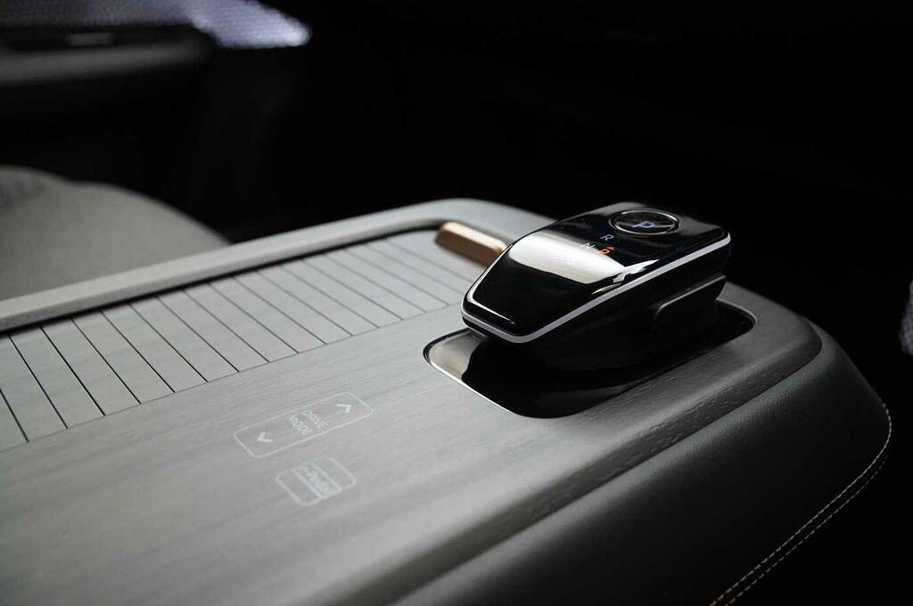 Nissan Ariya 160Kw Engage 63Kwh Grey #27