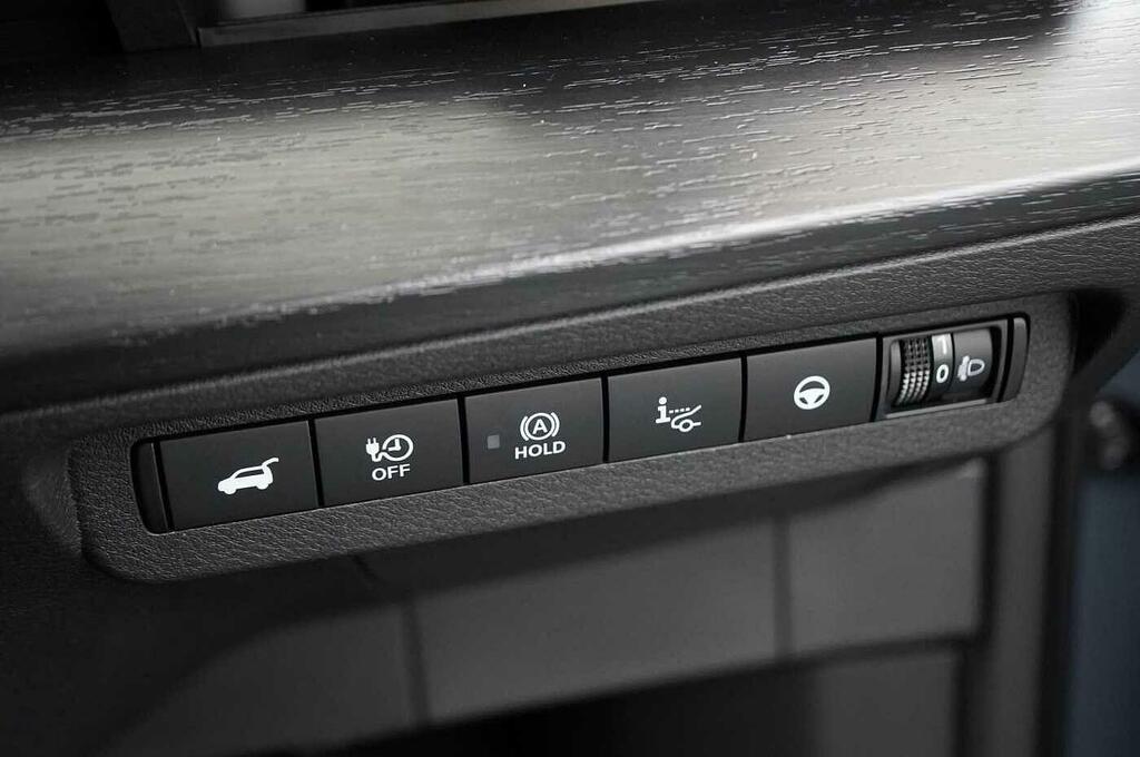 Nissan Ariya 160Kw Engage 63Kwh Grey #34
