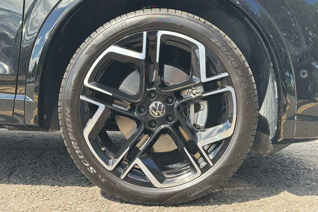 Volkswagen Tiguan R-line 2.0 Tdi 150 Ps 7-Speed Dsg KN26MPO Black #5