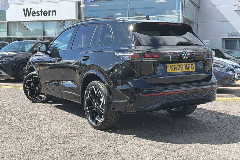 Volkswagen Tiguan R-line 2.0 Tdi 150 Ps 7-Speed Dsg KN26MPO Black #3