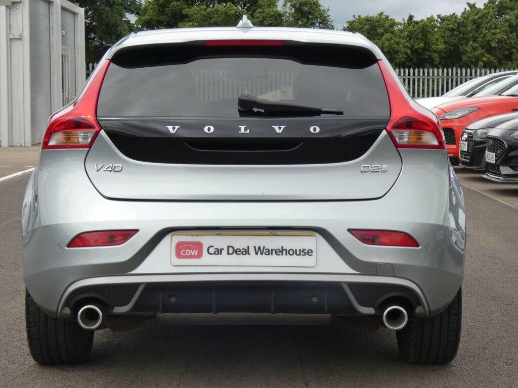 Volvo V40 T2 R-design Rear Park Assist, 17 Ixion A Red #9