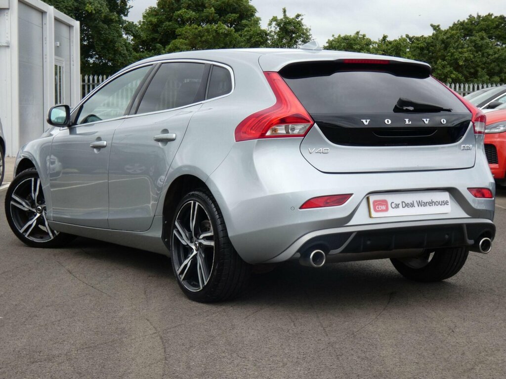 Volvo V40 2.0 D2 R-design Pro Euro 6 Ss Silver #3