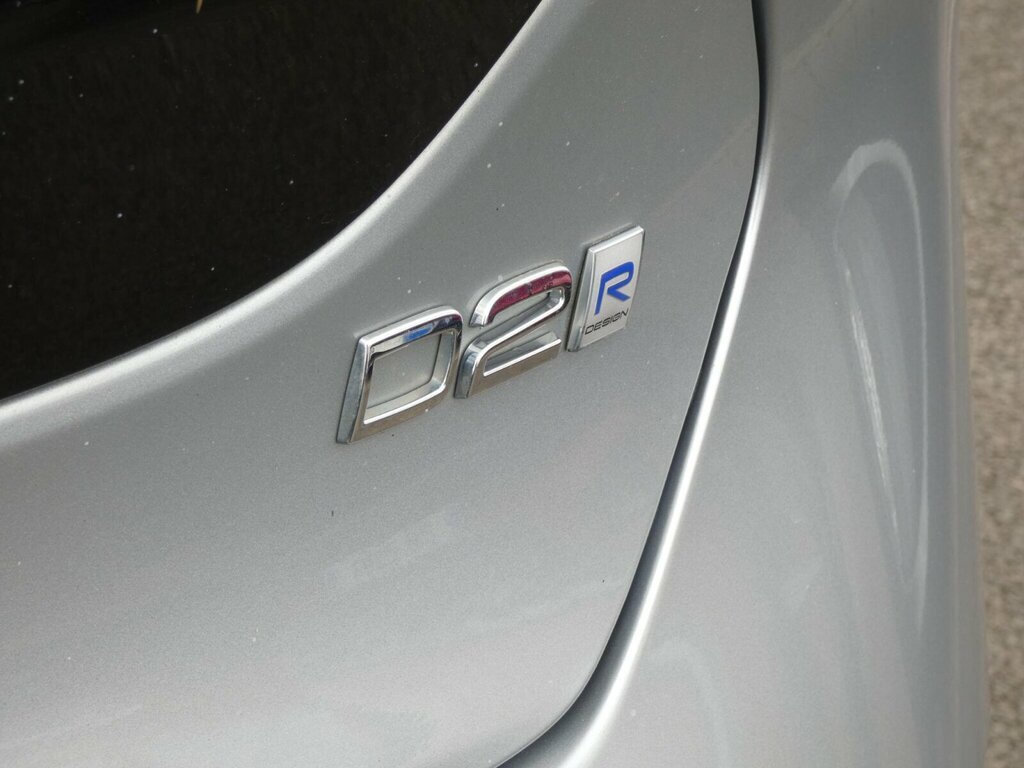 Volvo V40 T2 R-design Rear Park Assist, 17 Ixion A Red #20