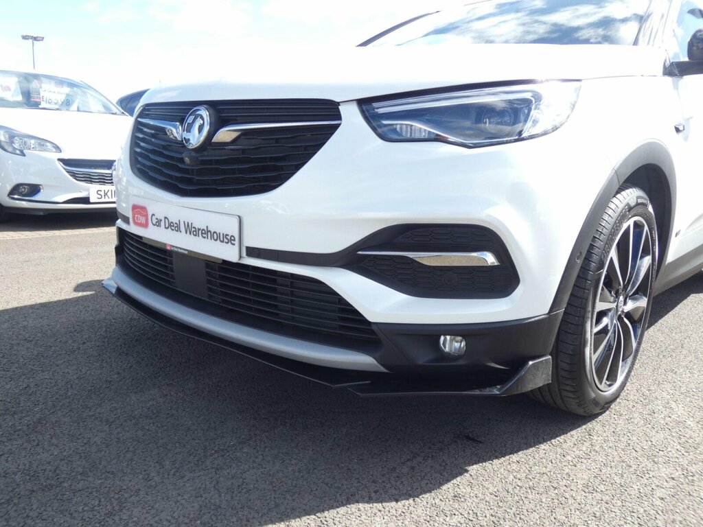 Vauxhall Grandland X 1.5 Turbo D Se #9