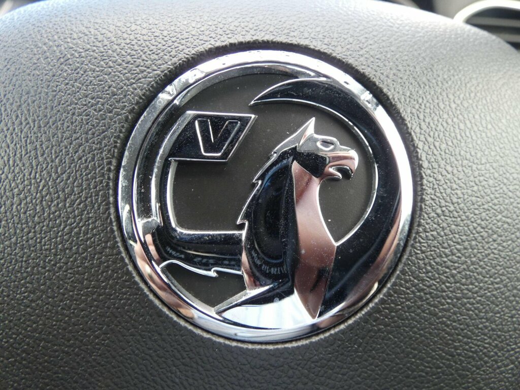 Vauxhall Grandland X 1.5 Turbo D Se #31