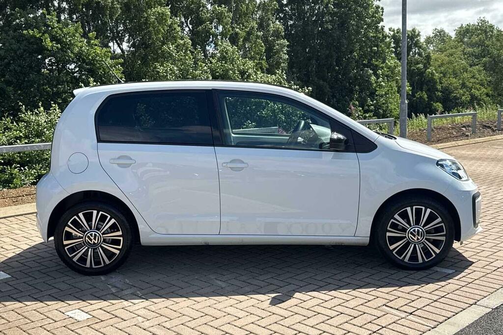 Volkswagen Up 1.0 65Ps Black Edition White #4