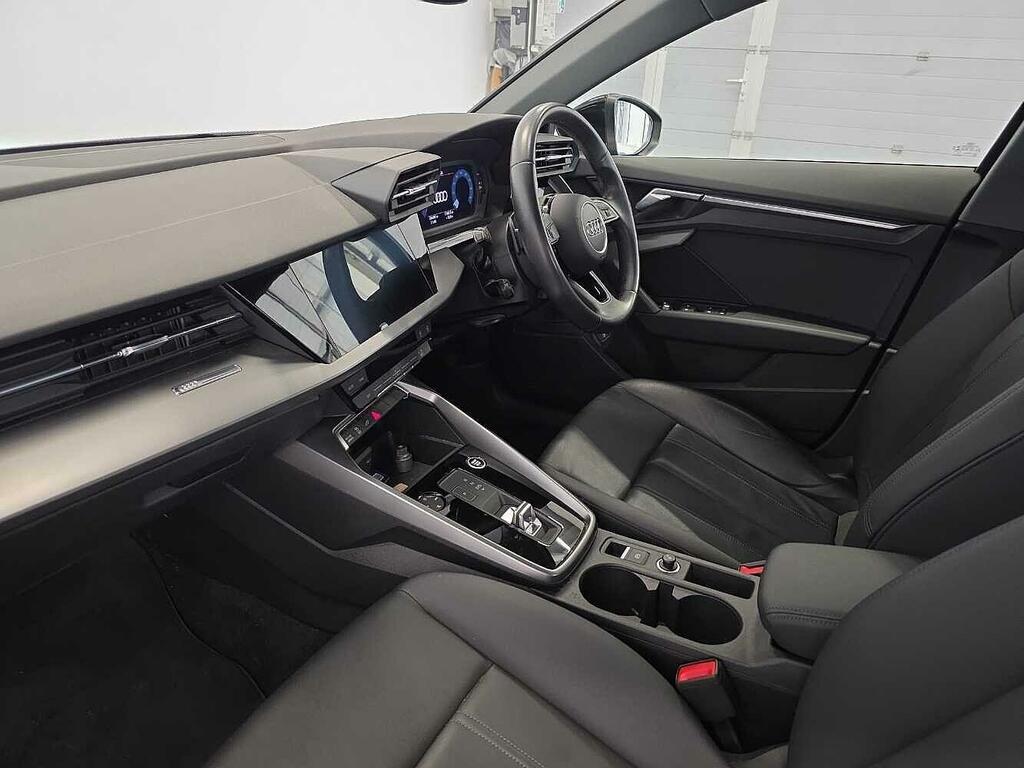 Audi A3 Sport 40 Tfsi E 204 Ps S Tronic KP22LJF Black #2