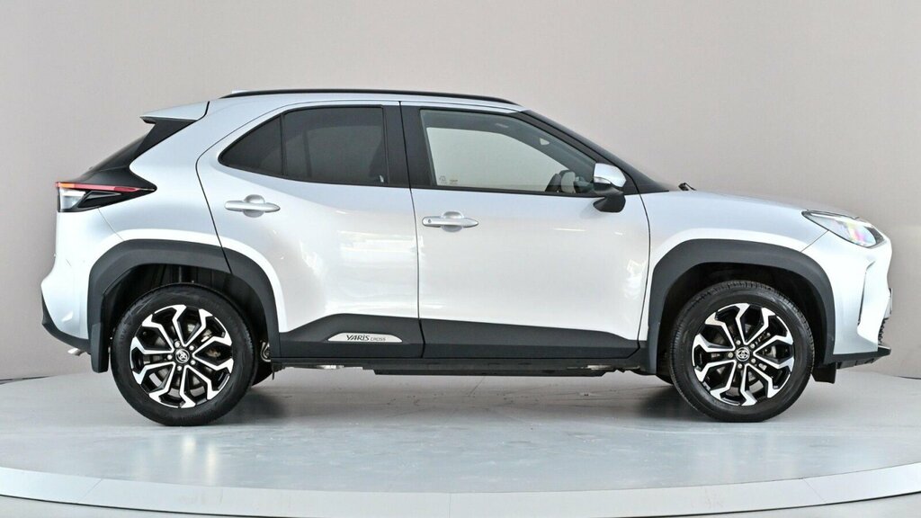 Toyota Yaris Cross 1.5 Vvt-h Design Suv Hybrid E-cvt Euro SL23FJY Silver #6