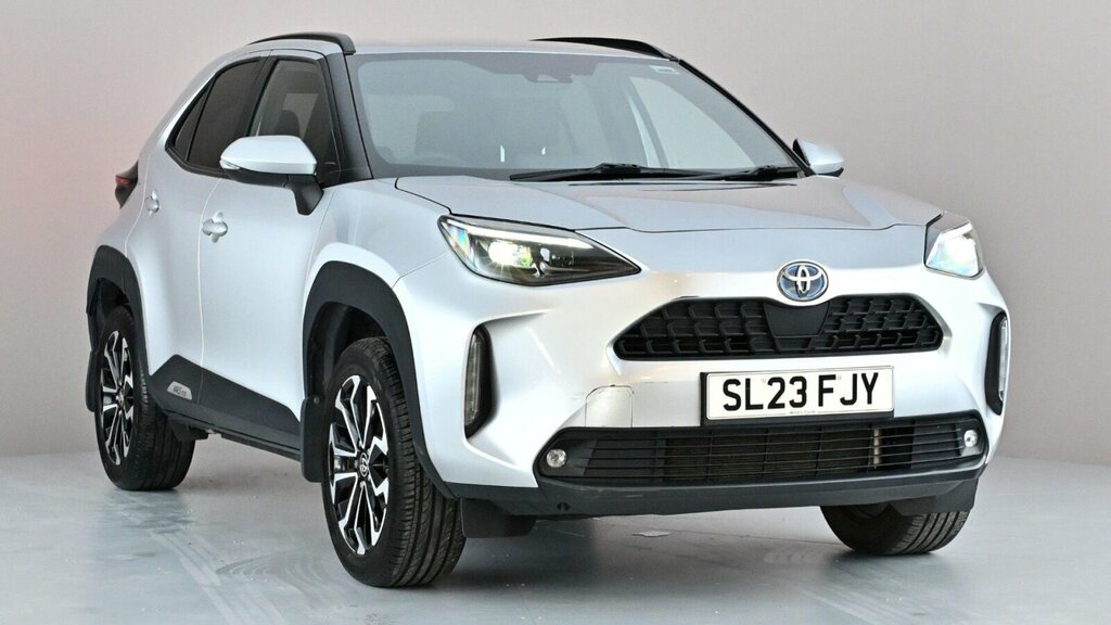 Toyota Yaris Cross 1.5 Vvt-h Design Suv Hybrid E-cvt Euro Silver