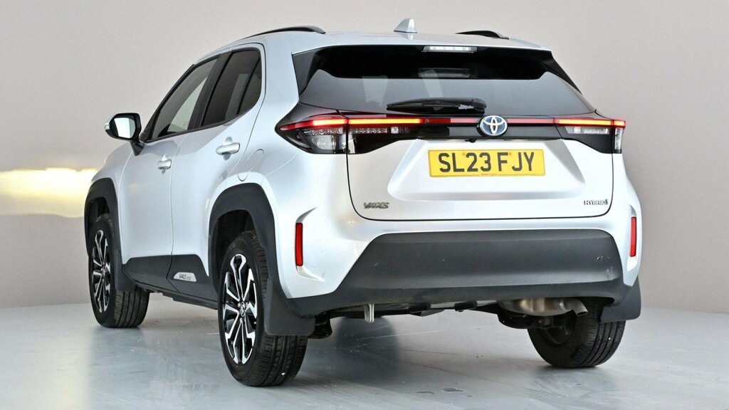 Toyota Yaris Cross 1.5 Vvt-h Design Suv Hybrid E-cvt Euro SL23FJY Silver #3