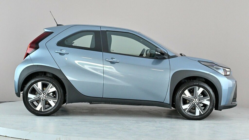 Toyota Aygo X 1.5H Icon Cvt Euro 6 Ss Grey #6