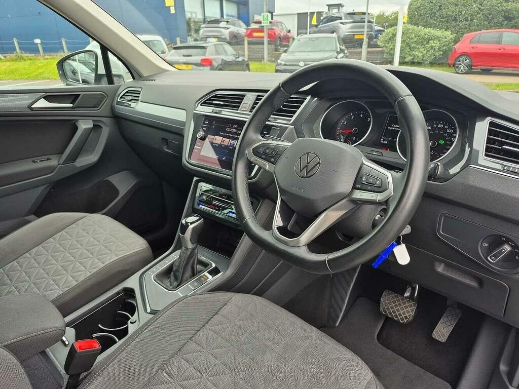 Volkswagen Tiguan Life 1.5 Tsi 150Ps 7-Speed Dsg White #6