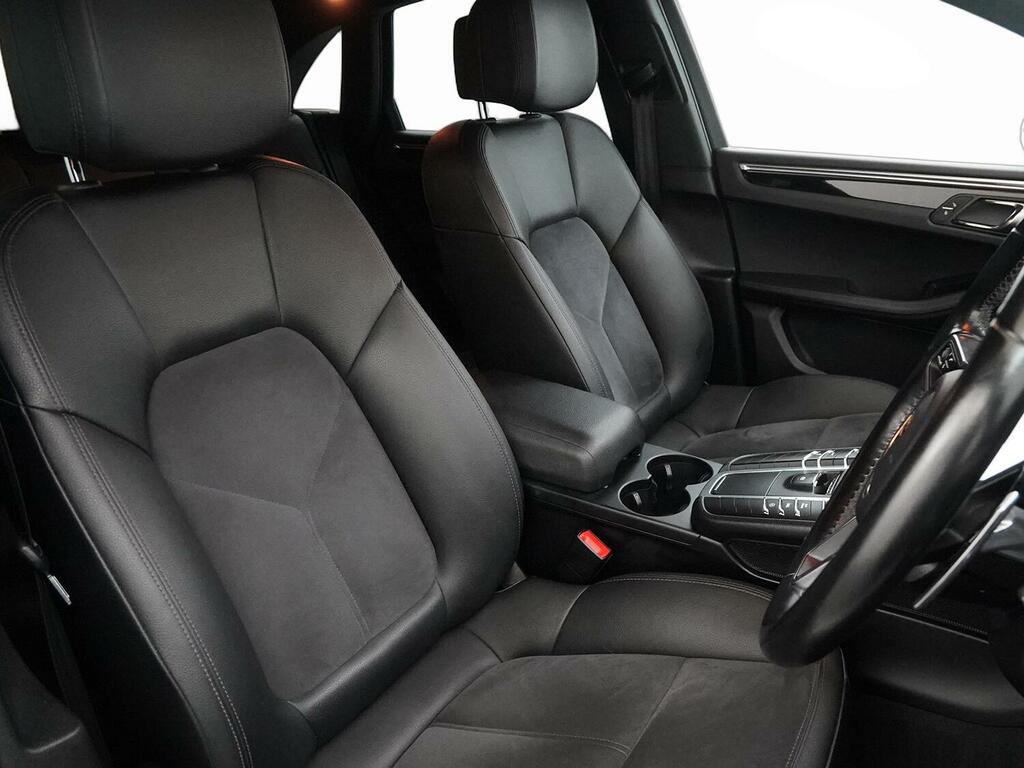 Porsche Macan 3.0T V6 Gts Suv Pdk 4Wd Euro 6 Ss 3 Black #16