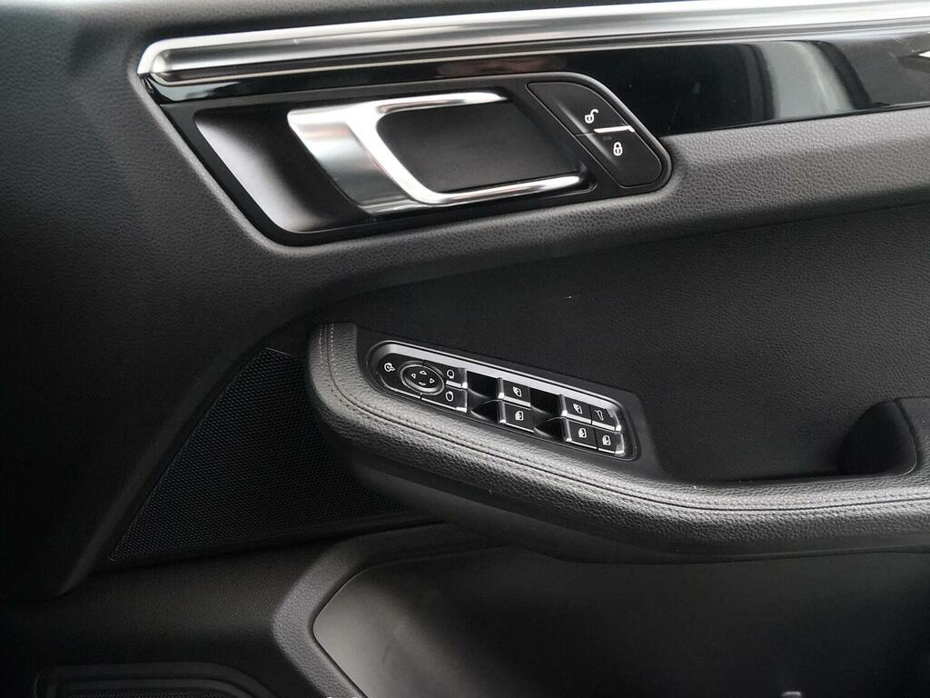 Porsche Macan 3.0T V6 Gts Suv Pdk 4Wd Euro 6 Ss 3 Black #25