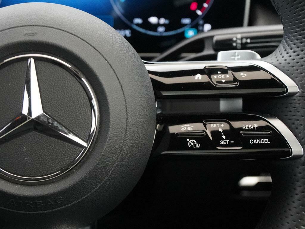 Mercedes-Benz GLC Class 2.0 Glc300h Mhev Amg Line Premium Suv Grey #26