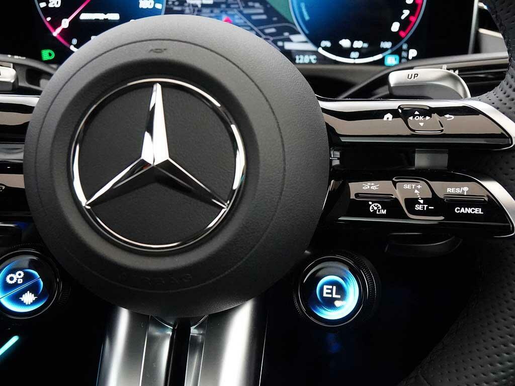 Mercedes-Benz E Class E220d Urban Edition Black #26