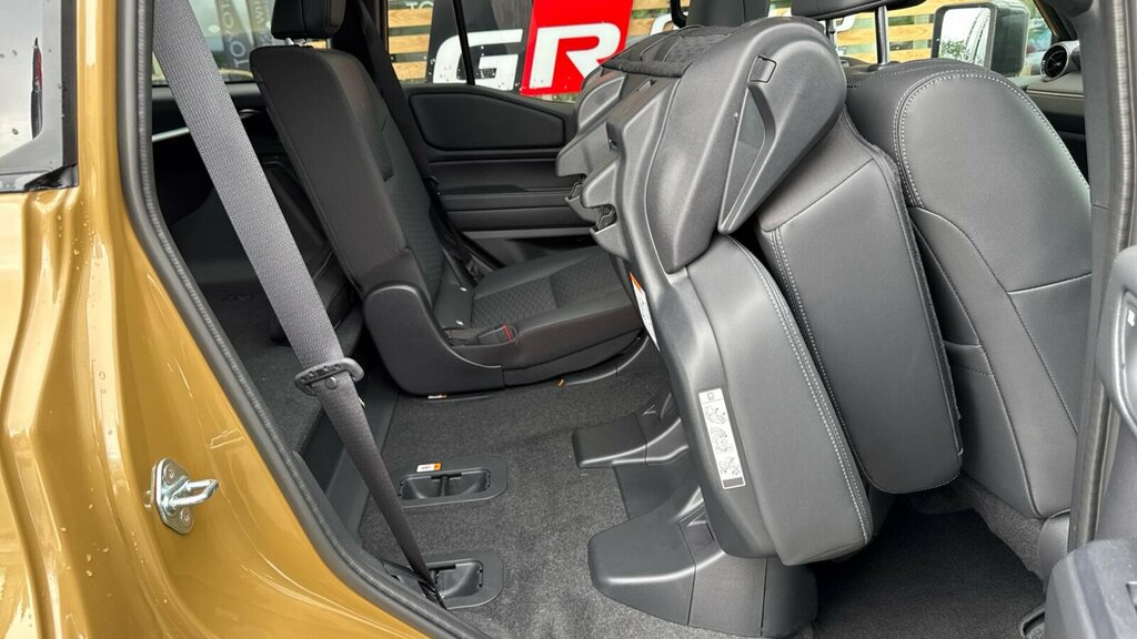 Toyota Land Cruiser Suv White #19