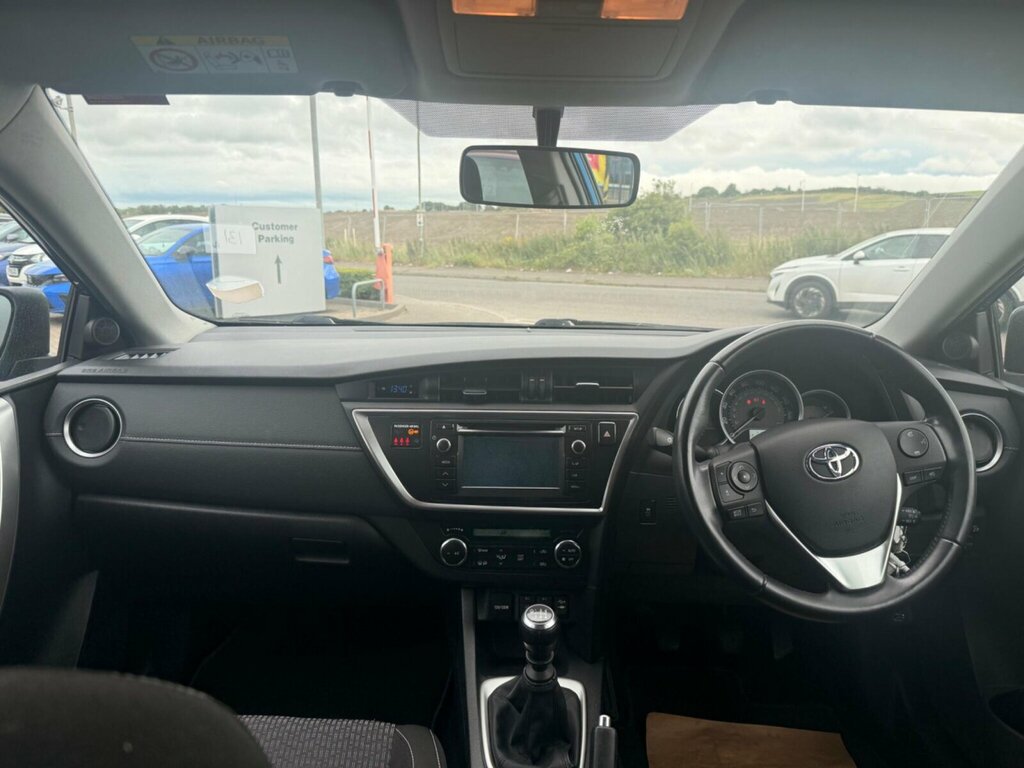 Toyota Auris 1.2 Vvt-i Design 114 Bhp Blue #26