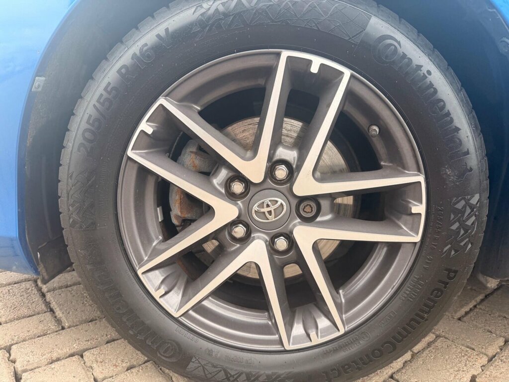 Toyota Auris 1.2 Vvt-i Design 114 Bhp Blue #23