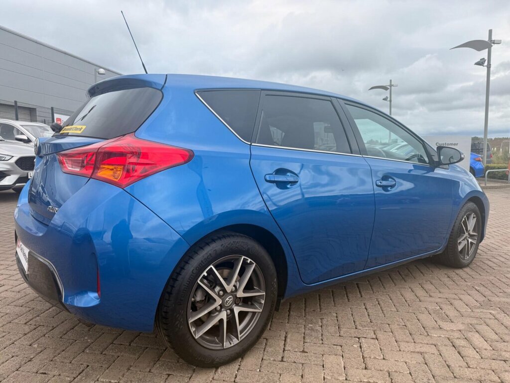 Toyota Auris 1.2 Vvt-i Design 114 Bhp Blue #10