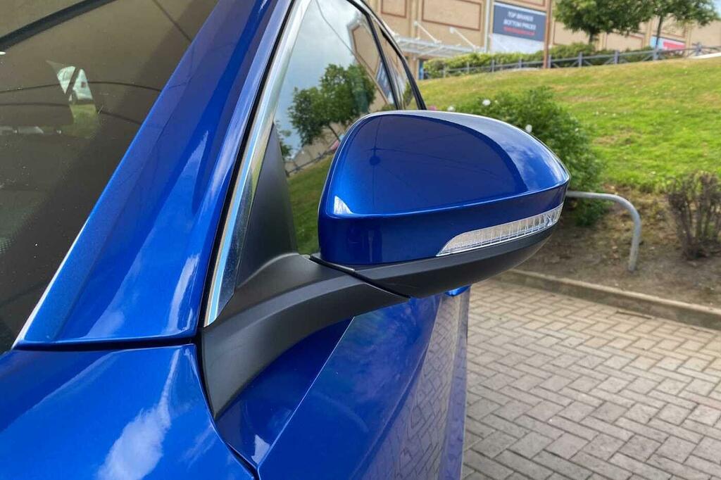 Volkswagen T-Roc 1.5 Tsi R-line Dsg 150 Ps Grey #45