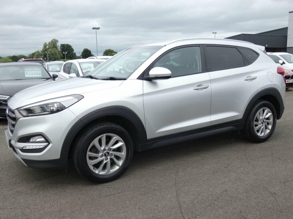 Hyundai Tucson 1.6 Gdi Blue Drive Se Nav Euro 6 Ss Silver #3