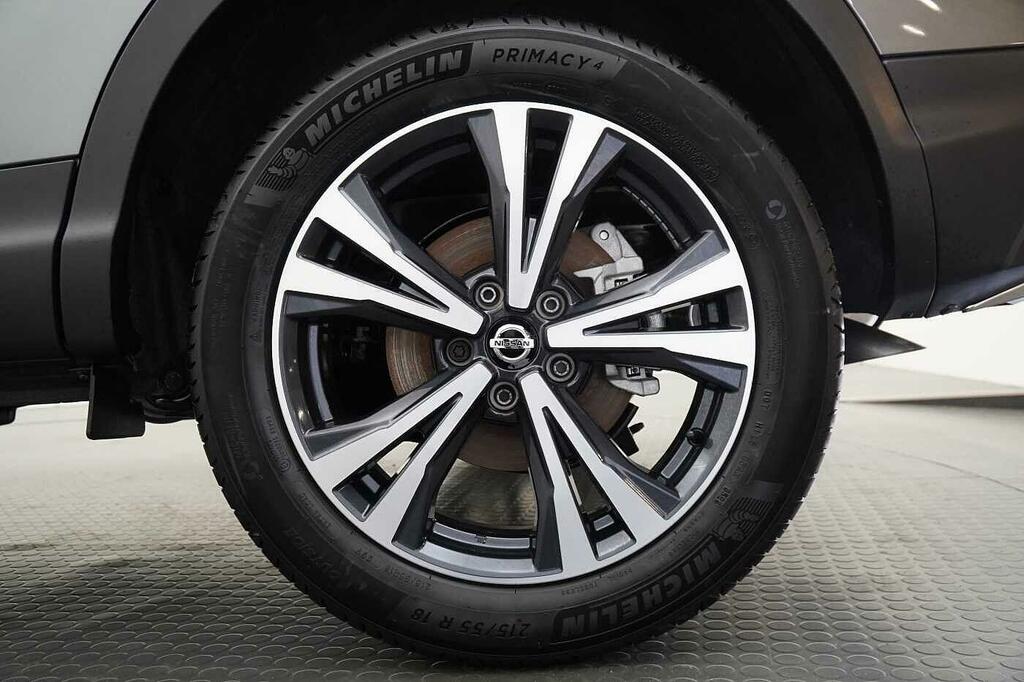 Nissan Qashqai 1.3 Dig-t N-connecta Black #10