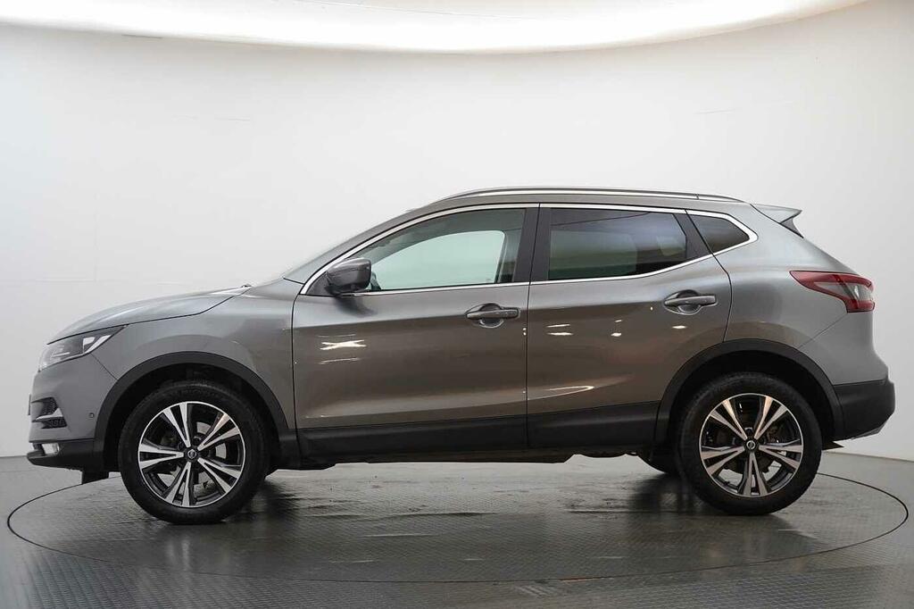 Nissan Qashqai 1.3 Dig-t N-connecta Black #5