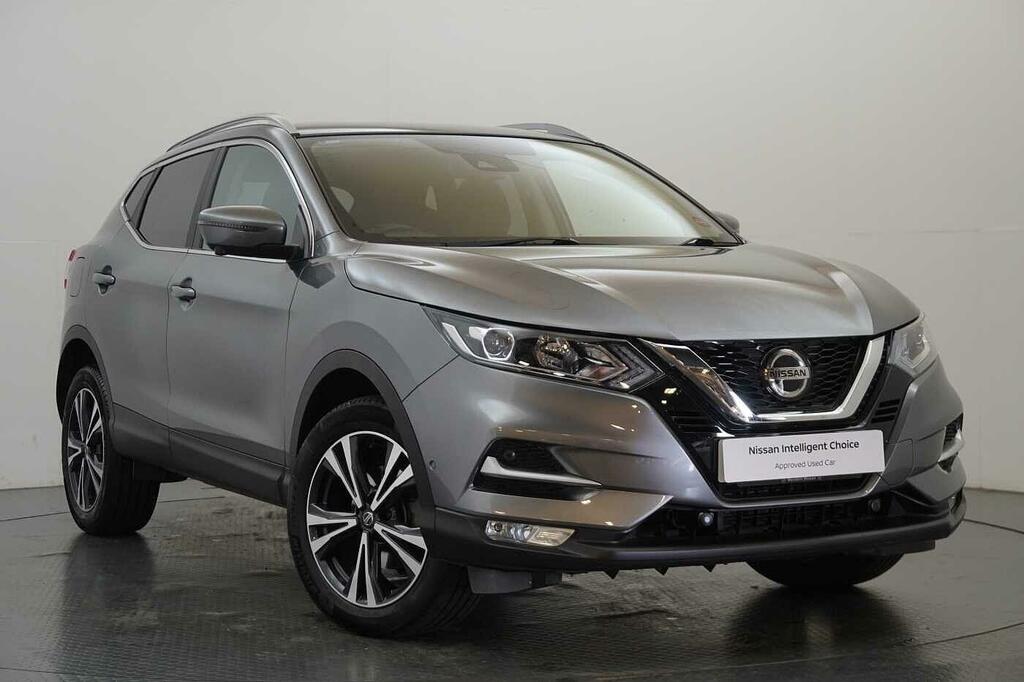 Nissan Qashqai 1.3 Dig-t N-connecta Black #1