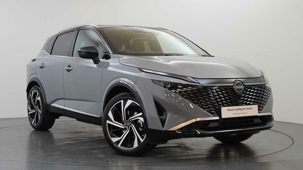 Nissan Qashqai 1.3 Dig-t Mh 158 Tekna With Glass Roof And Bose A Grey