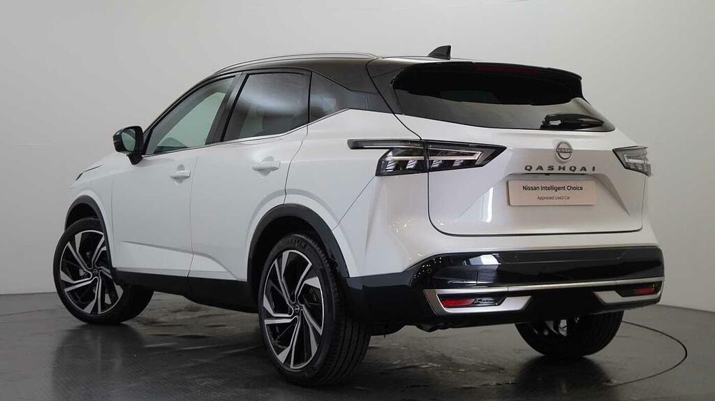 Nissan Qashqai 1.3 Dig-t Mh 158 Tekna With Glass Roof And Bose A SM26MGZ White #3
