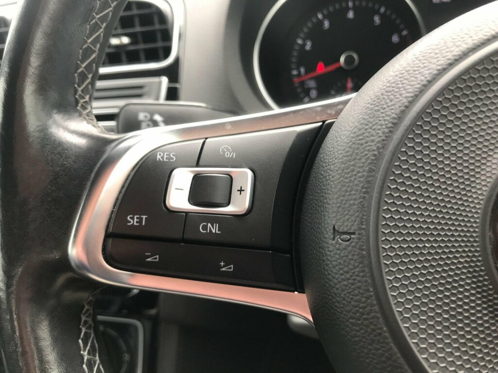 Volkswagen Polo 1.2L Match Edition Tsi Dsg 89 Bhp Silver #26