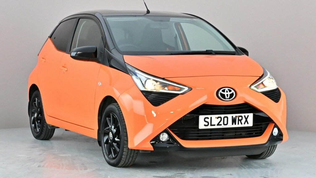 Toyota Aygo 1.0 Vvt-i X-play Tss White #1