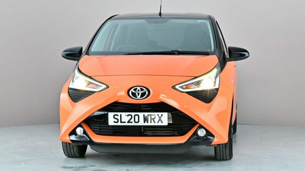 Toyota Aygo 1.0 Vvt-i X-play Tss White #2