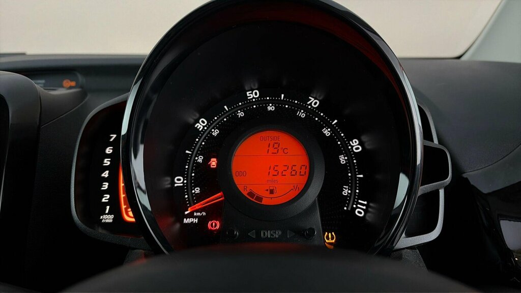 Toyota Aygo 1.0 Vvt-i X-play Tss White #30