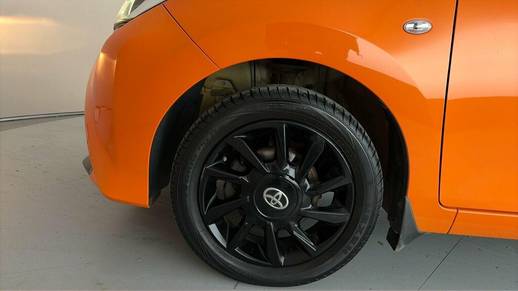 Toyota Aygo 1.0 Vvt-i X-play Tss White #25