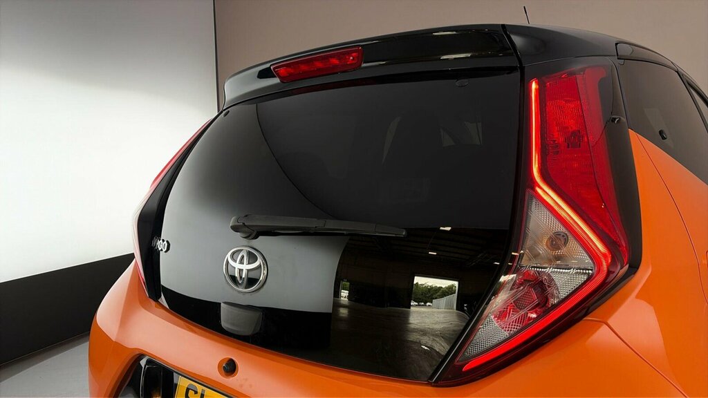 Toyota Aygo 1.0 Vvt-i X-play Tss White #21