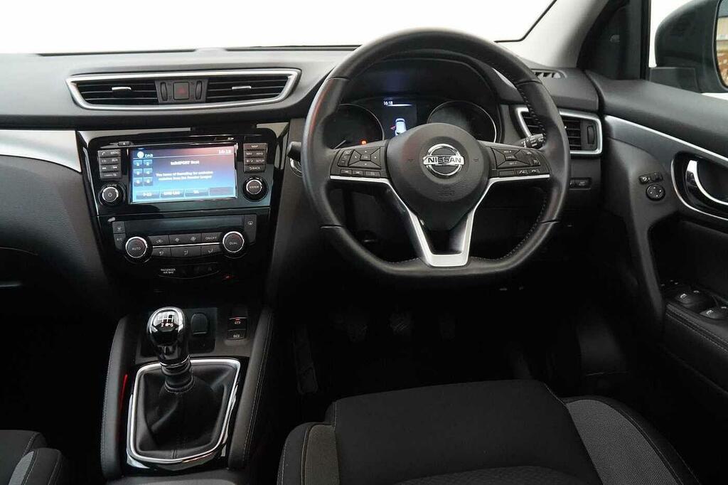 Nissan Qashqai 1.2L 1.2 Dig-t Acenta Euro 6 Ss Red #15