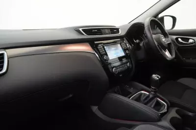 Nissan Qashqai 1.5L N-connecta Dci 108 Bhp Grey #2
