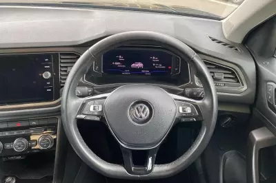 Volkswagen T-Roc Se 1.5 Tsi 150Ps Evo 6-Speed Black #19