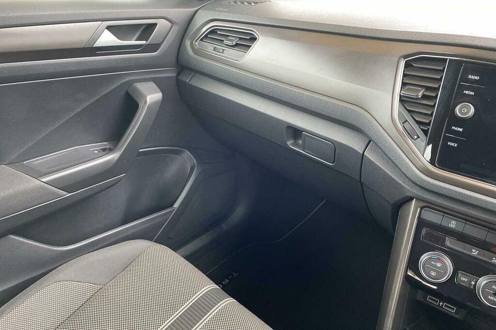 Volkswagen T-Roc 2019 Volkswagen T-roc 1.0 Design Tsi Yellow #38