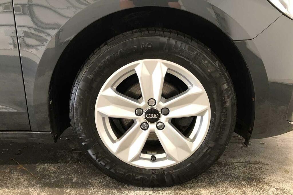 Audi A1 Technik 25 Tfsi 95 Ps 5-Speed SL72RJO Grey #5