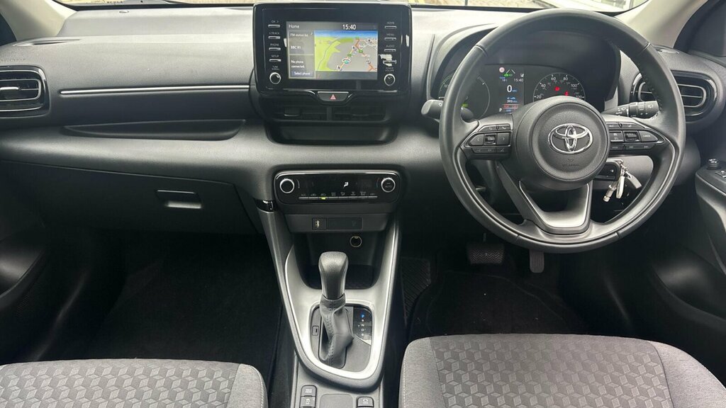 Toyota Yaris 1.5 Vvt-h Icon E-cvt Euro 6 Ss White #6