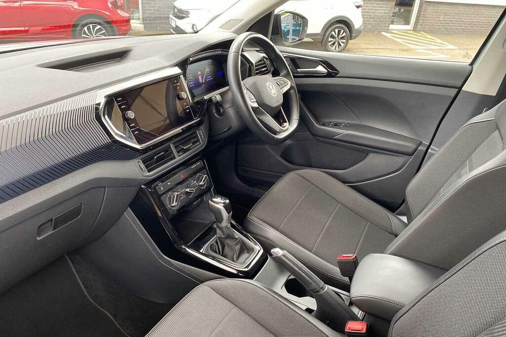 Volkswagen T-Cross 1.0 Tsi 110 Black Edition Dsg Silver #2