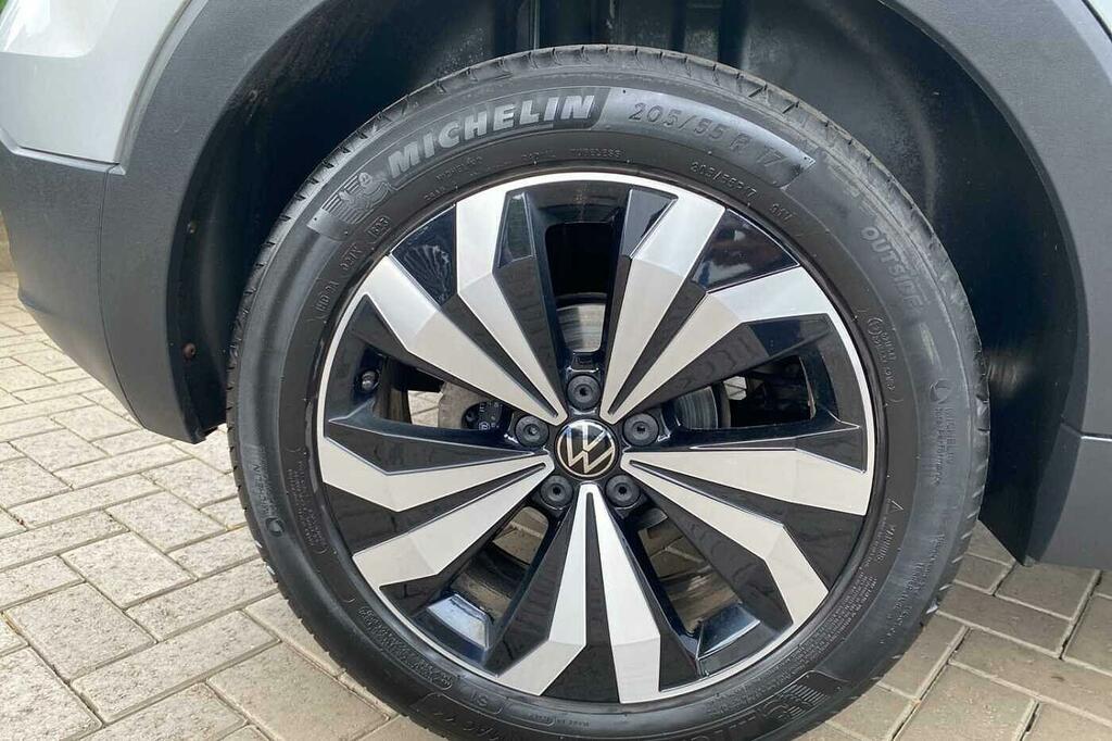 Volkswagen T-Cross 1.0 Tsi 110 Black Edition Dsg Silver #5