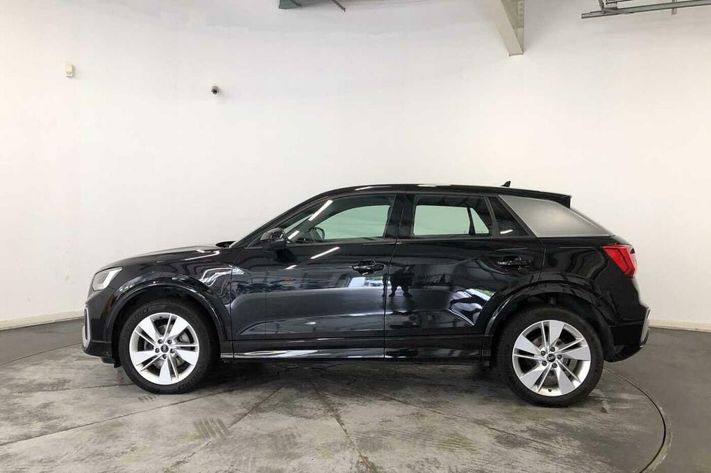 Audi Q2 1.5 Tfsi 35 Sport Suv S Tronic 150 Ps Grey #16